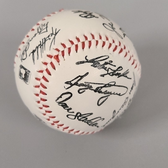 MINNESOTA Twins Signed Baseball - Picture 2 of 5